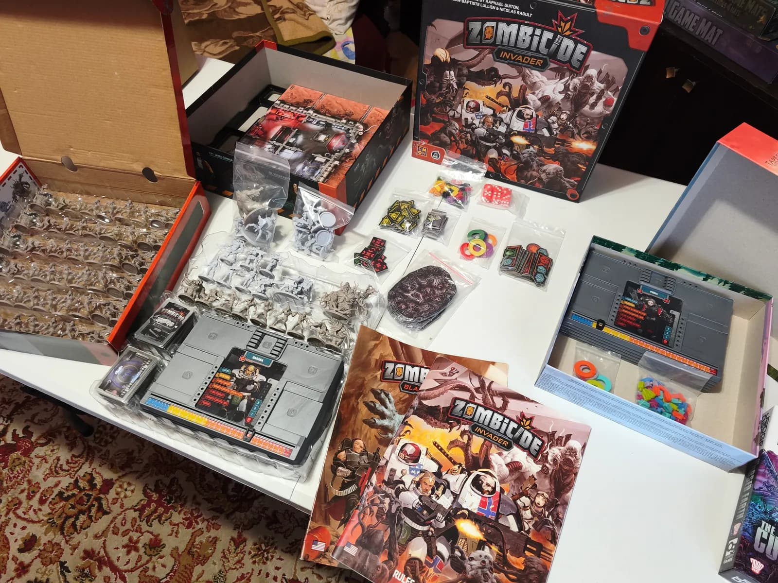 Zombicide Invader + Black Ops ekspanzija - thumbnail 4