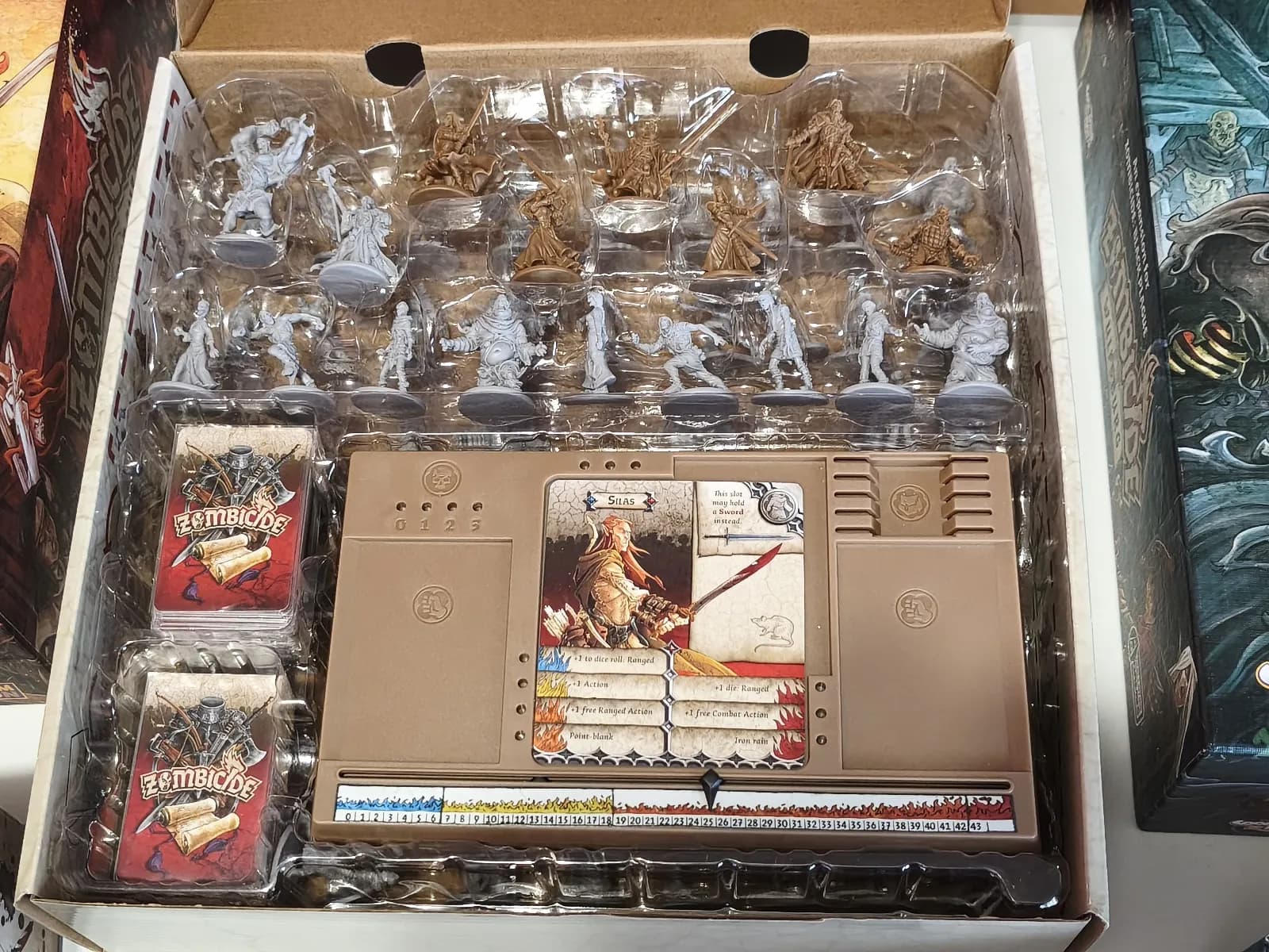Zombicide: Black Plague + Wulfsburg ekspanzija - thumbnail 3