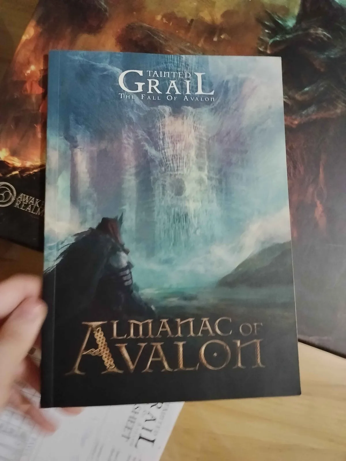 Tainted grail fall of avalon + Stretch goals age of legends & last knight campaigns + nesto malo - thumbnail 3