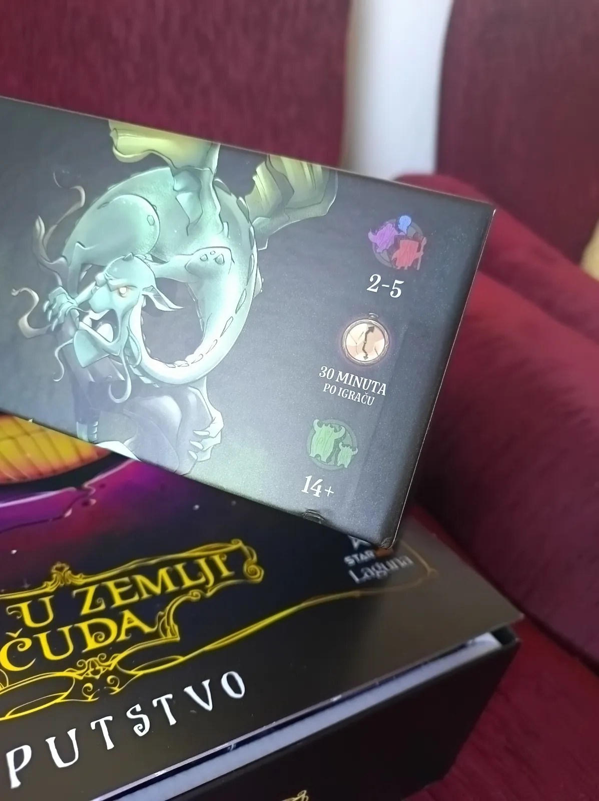 Wonderland's War (Rat u zemlji cuda) - thumbnail 5