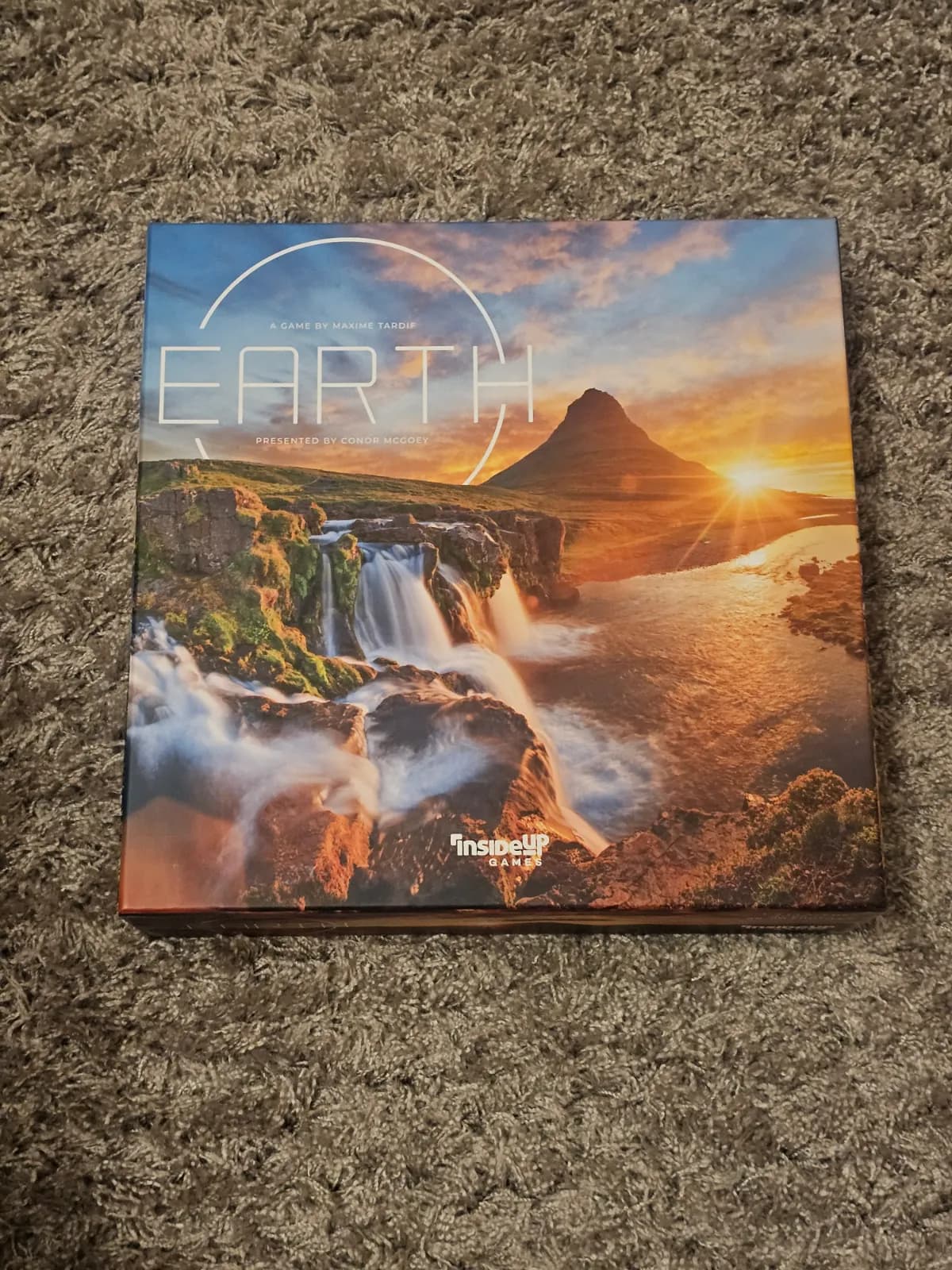 Earth - thumbnail 2