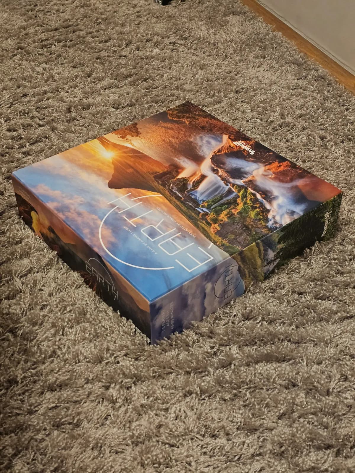 Earth - thumbnail 4